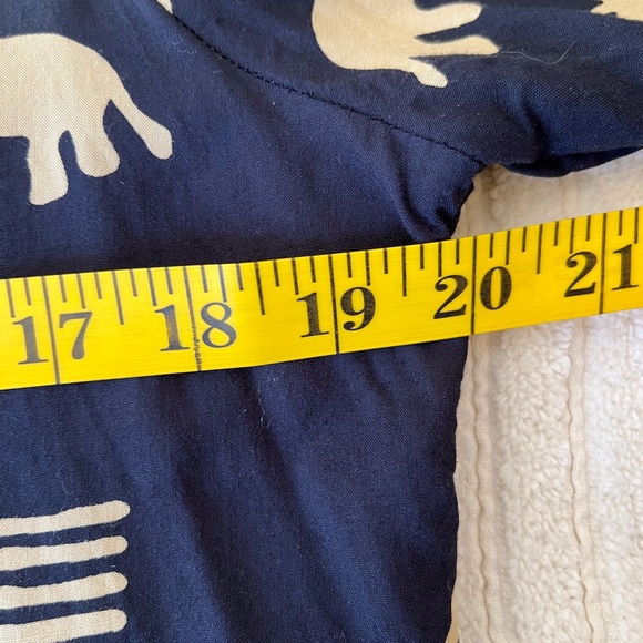 Cropped rayon blouse by Asian Creations. Size Small. - Picture 7 of 9